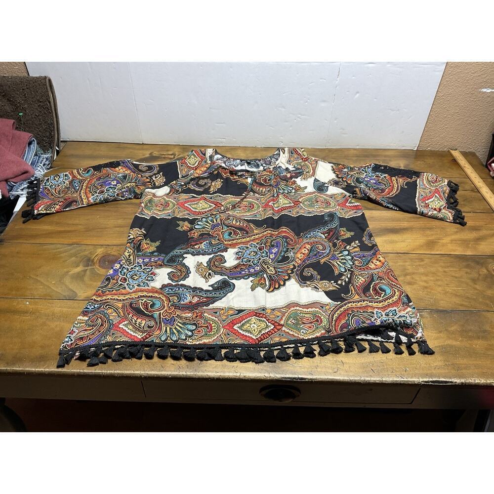 Calessa Tunic XL Floral Shoulder Show Embroidered Boho Top
